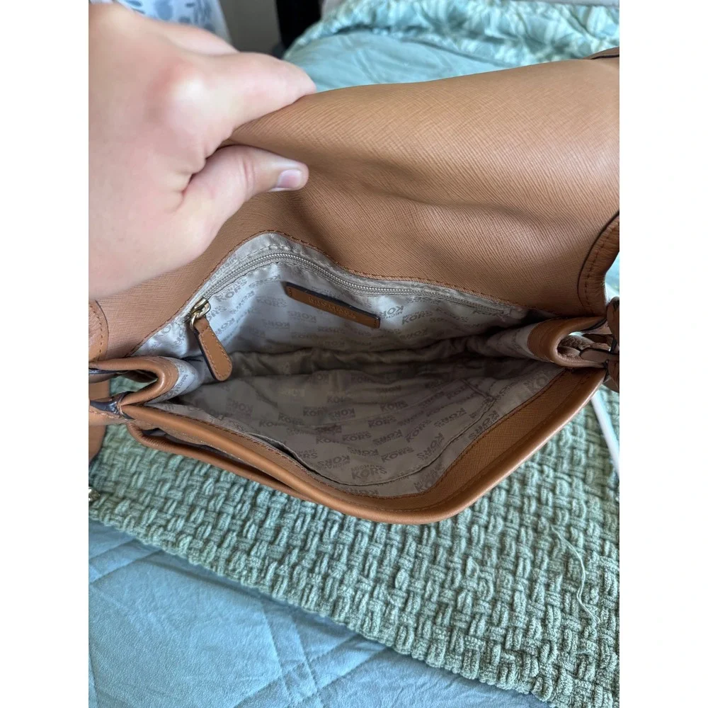 Michael Kors Brown Pebbled Leather Saddle Crossbody Bag Gold Clasp Acorn